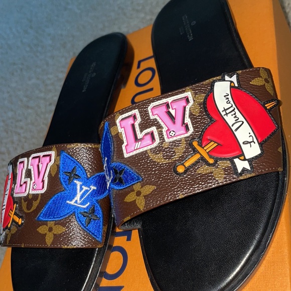LOUIS VUITTON heart slides - Picture 4 of 6